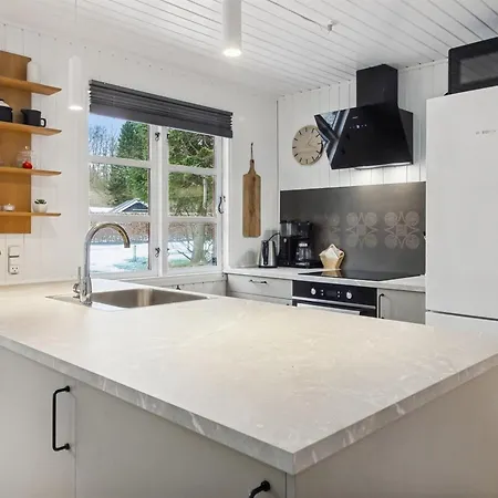 Hubertina - 30km From The Sea By Interhome Vakantiehuis *