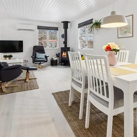 Hubertina - 30km From The Sea By Interhome Toftlund